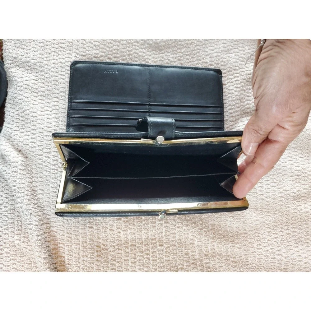 Bally Vtg Black Leather Kisslock Bifold Wallet Women Double B Logo Made In Italy